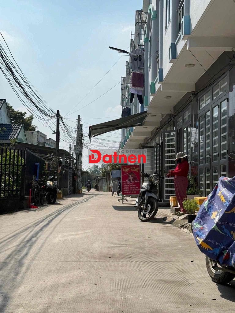 Đất sát kcn Tân Đức 10x70m giá ngộp 4ty350