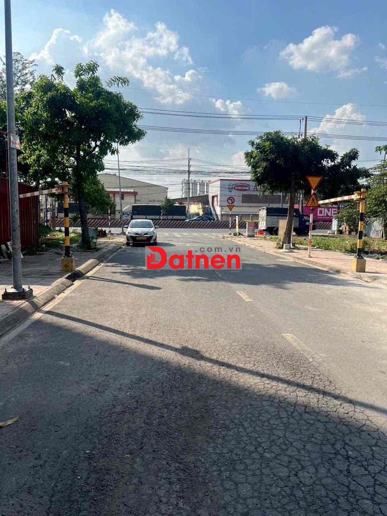 Siêu phẩn lo góc Lê Phong 1 P/an phú TP HCM