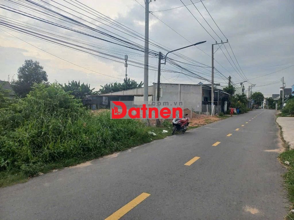 HÀNG THƠM GIÁ CÔNG NHÂN TẠI TÂN VĨNH HIỆP TÂN UYÊN 142m2 1ty650tr SHR