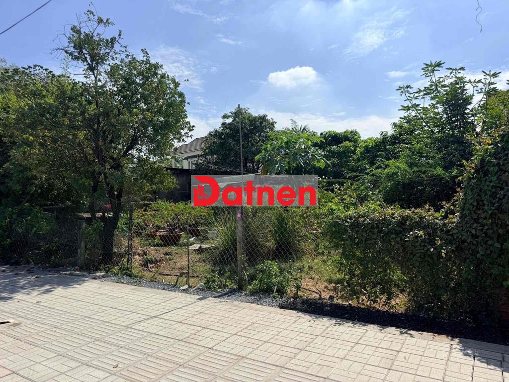 bán lô đất mặt tiền bờ kè bửu long dt 100m sổ hồng riêng giá 5ty8