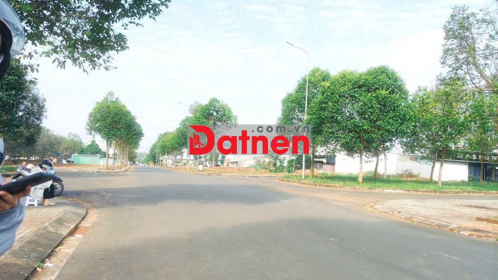 Nền đất 240m2, shr, đường nhựa 17m khu dân cư trung tâm Dầu Giây