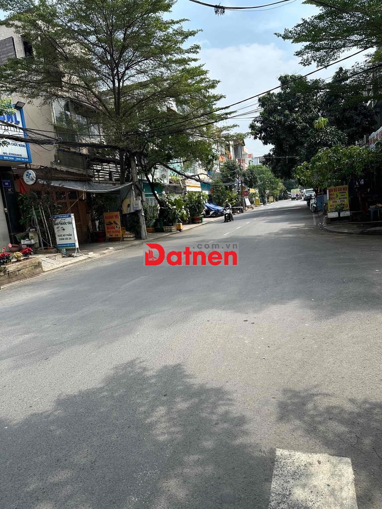 Còn 1 đất ***, khu phân lô đối diện Giga Mall, DT 70m2 nhỉnh 5tỷ.