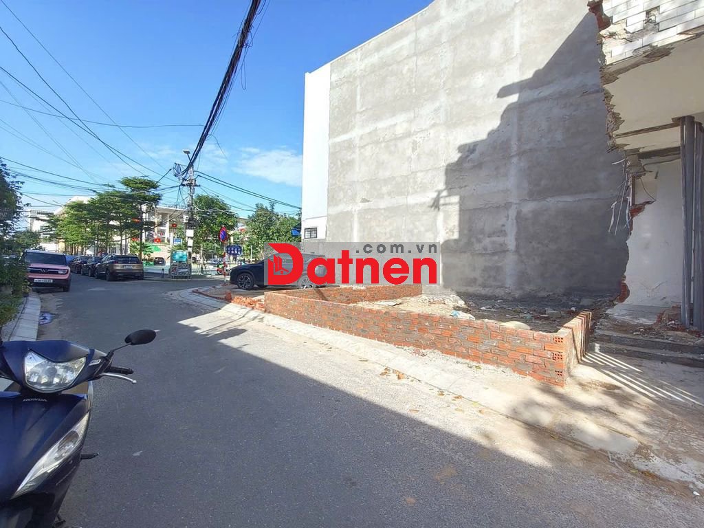 Lô GÓC mặt tiền Lê Vĩnh Huy.đối diện công viên.gần chợ Hoà Cường