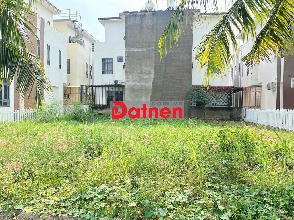 bán gấp nền 8x15,sổ hồng riêng, giá 2tỷ050 ở Trần Anh Riveside.