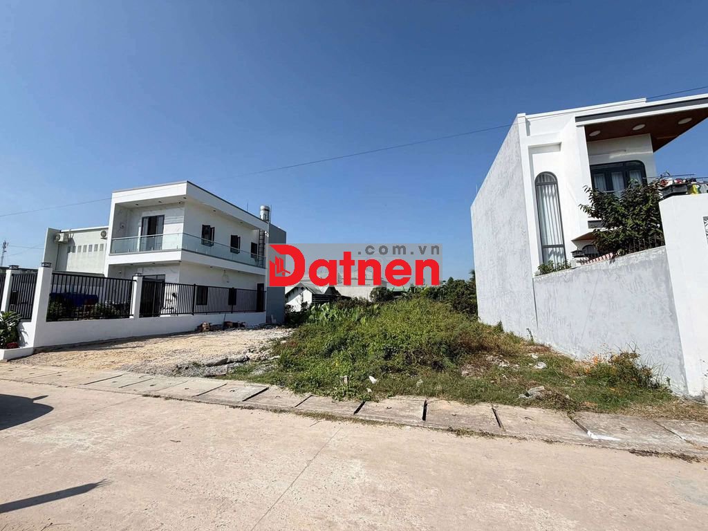 ĐẤT TÂN ĐỊNH - BẾN CÁT 245M2 GIÁ 1.12 TỶ. MT ĐƯỜNG 6M GẦN CHỢ BẾN LỚN