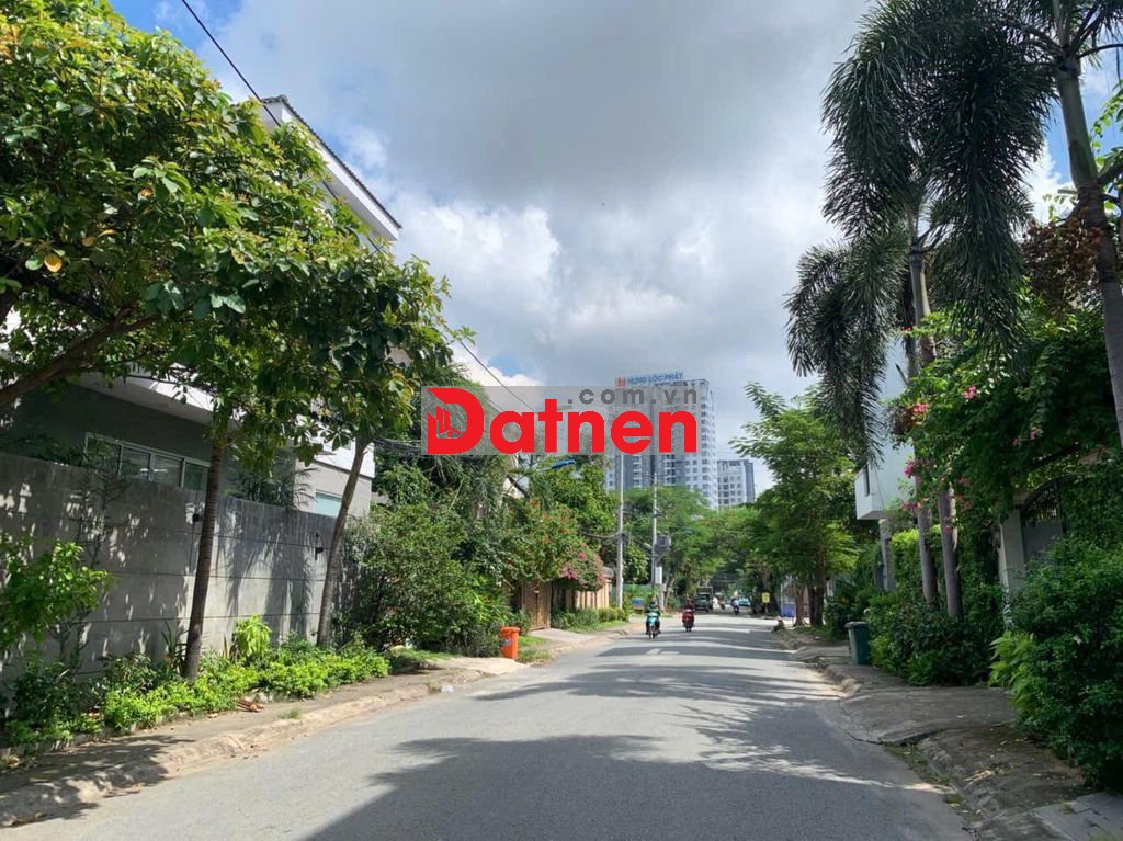 Đất sổ đỏ Làng Đại Học Khu AC , Phước Kiển, DT: 10x25 . Giá :70tr/m2