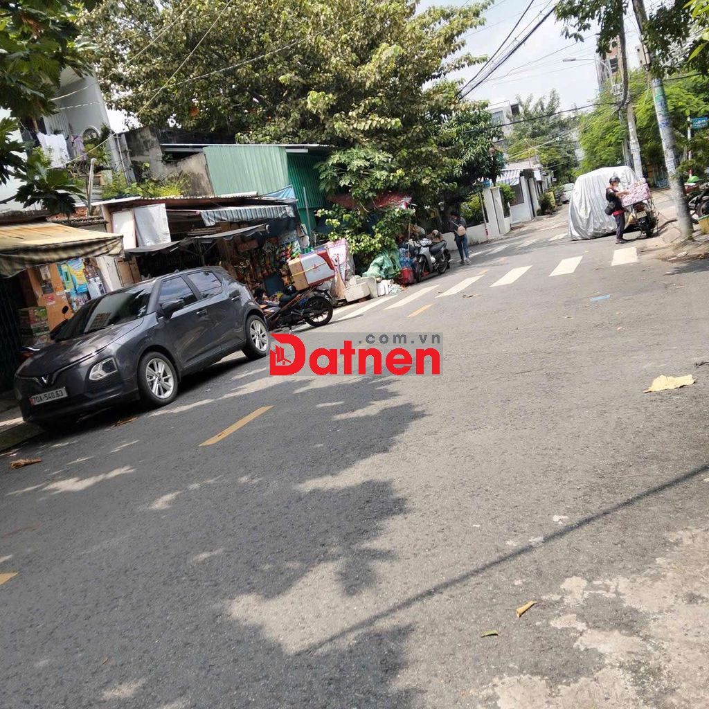Đất mặt tiền Đô Đốc Long, Tân Phú, DT: 4,3x19, giá nhỉnh 8tỷ xíu( TL)