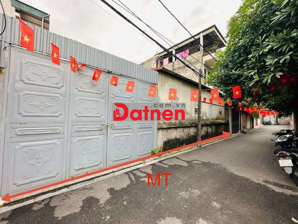 Chính chủ bán nhanh lô đất đẹp Ngọc Thụy
DT 178m² – Giá 16 tỷ – Vị trí