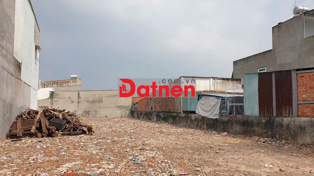 HOT- Đất thổ cư DT 5m x 28m, hẻm xe tải, gần chợ đầu mối Hóc Môn