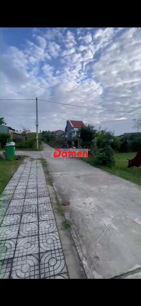 Lô góc 2mt Hà Tây 2 dt 210m2 đường lề 7m giá 2,5 tỷ