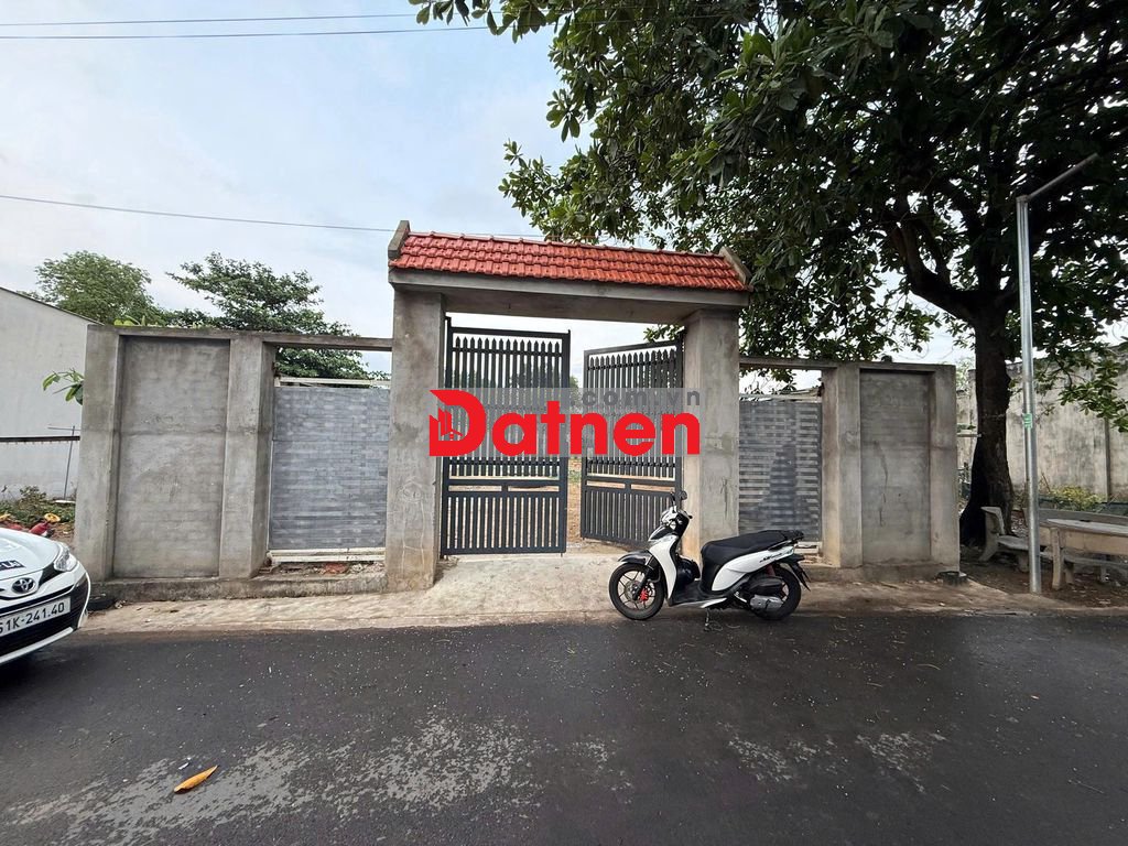 Hai lô đất liền kề 360m2 Khu tái định cư Dapark, Dĩ An, Bình Dương