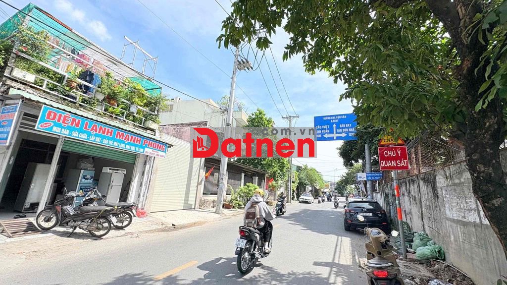 LÔ ĐẤT HXH NGAY TT ĐƯỜG PHẠM VĂN ĐỒNG GẦN ĐH CẢNH SÁT NGANG ~8M