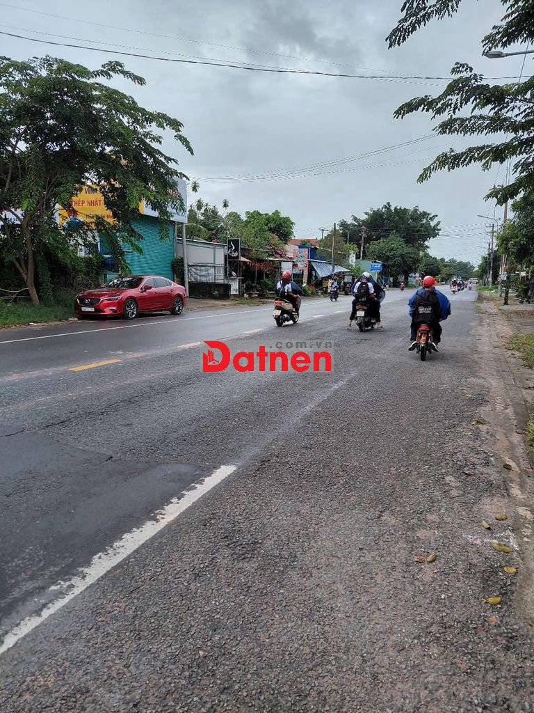 Đất mặt tiền Trần văn Trà ,đường 20m hiện hữu ,cách phà Cát lái 2km