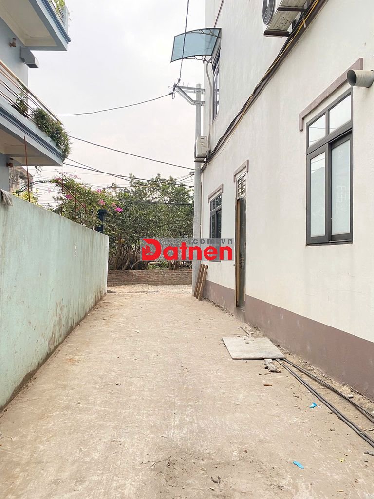 Đât sổ đỏ 50m2 xóm 4 Hải Bối , Đông Anh