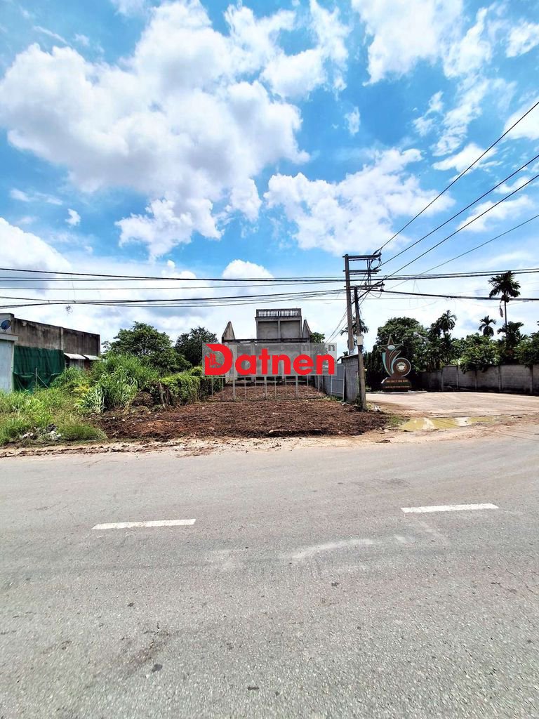 BÁN ĐẤT MẶT TIỀN DT744 , 9×47 TC 100m , CÁCH NGÃ 3 RẠCH BẮP 150 MÉT