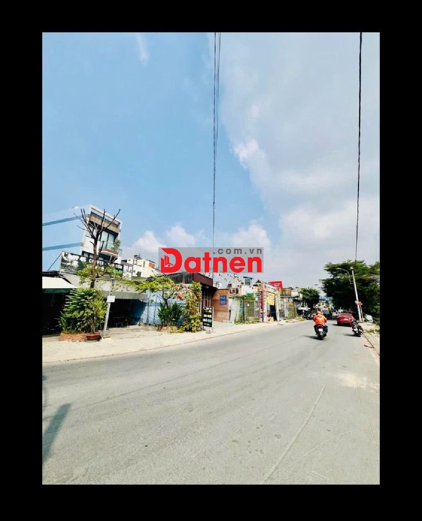11.2 ty 375m sat Mt linh đông. Phạm văn đồng đúng 1 lô sieu rẻ.