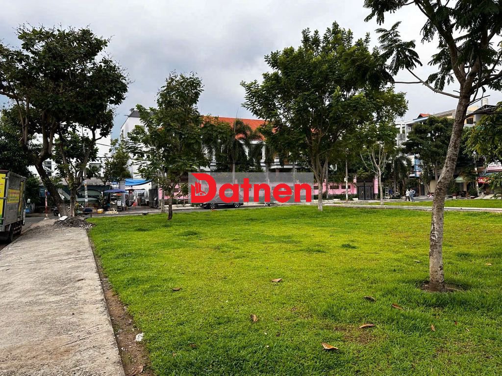 Chính chủ - Đất nền thổ cư, 2 mặt tiền, sổ hồng