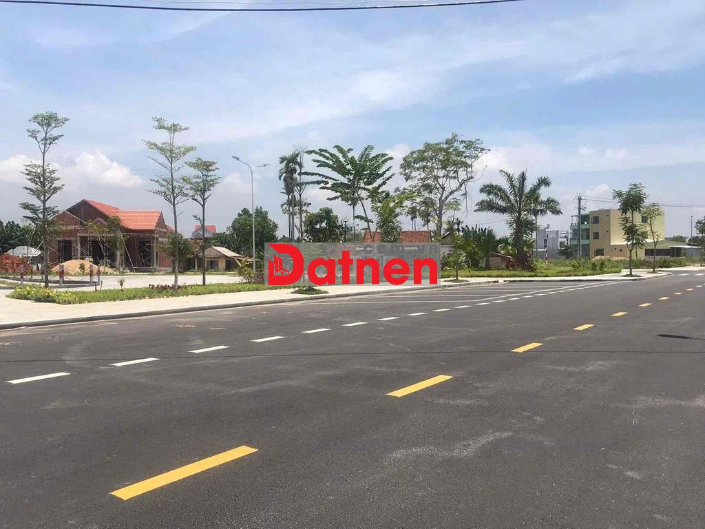 Bán đất nền đường 7m5 sạch đẹp trung tâm thị trấn La Hà, Quảng Ngãi !