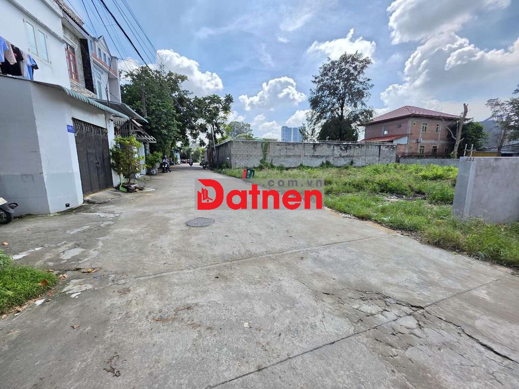 Đất đẹp mặt tiền Cây Da Xề gần BigC Go p. Đông Hòa Dĩ An