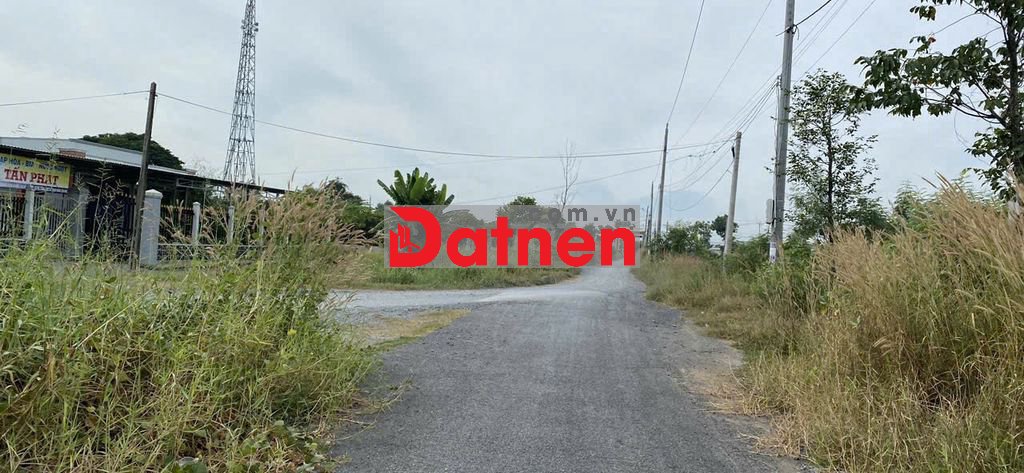 Bán gấp lô góc 2 mặt tiền – Cách QL50 200m – Nở hậu, giá tốt 1,6 tỷ