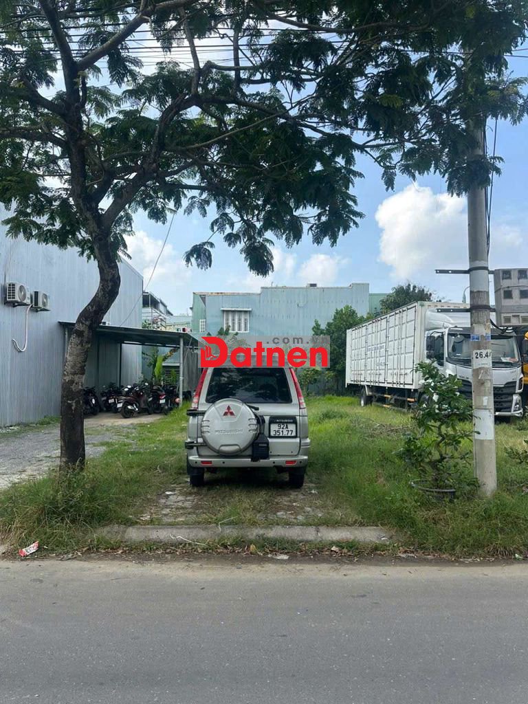 Anh. Chủ cần bán lô đất đẹp .khu bến xe đà nẵng ,