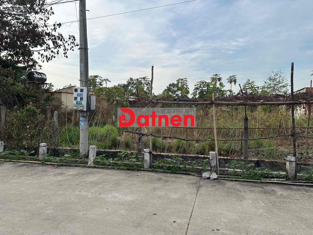 Đất thích hợp làm nhà vườn nghỉ dưỡng , sẵn 160m2 tc , ven tphcm