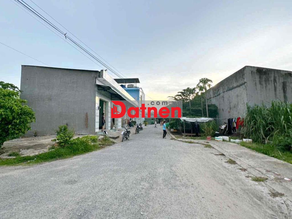 cần bán nền đất 84m2, 1 sẹc đường tỉnh lộ 10.