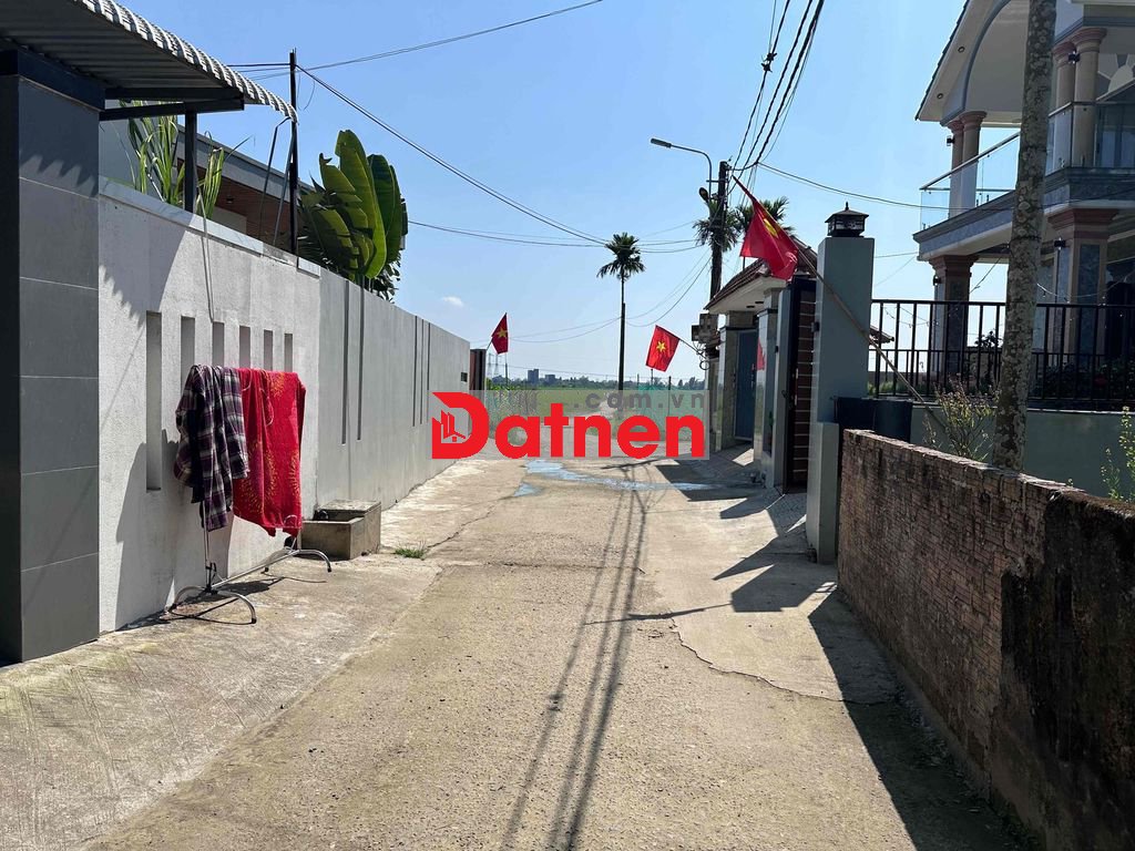 Bán 300m2 Đất Cạnh UBND Hoà Tiến Mới View Cánh Đồng & Hồ Nước