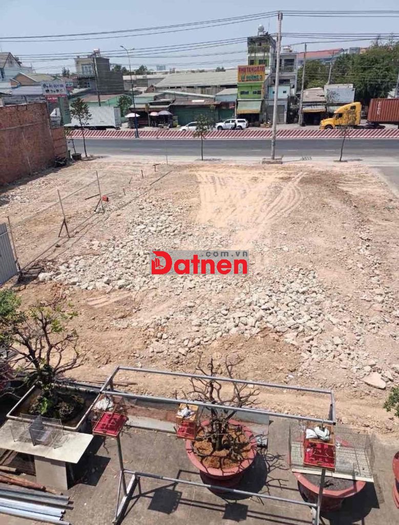 Đất mặt tiền 15m đường Đt 743 bán chính chủ