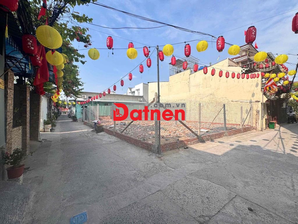 BÁN ĐẤT GÓC 2MT ĐƯỜNG THÔNG HẺM Ô TÔ NGAY DS26 PHẠM VĂN ĐỒNG, HBC, TĐ