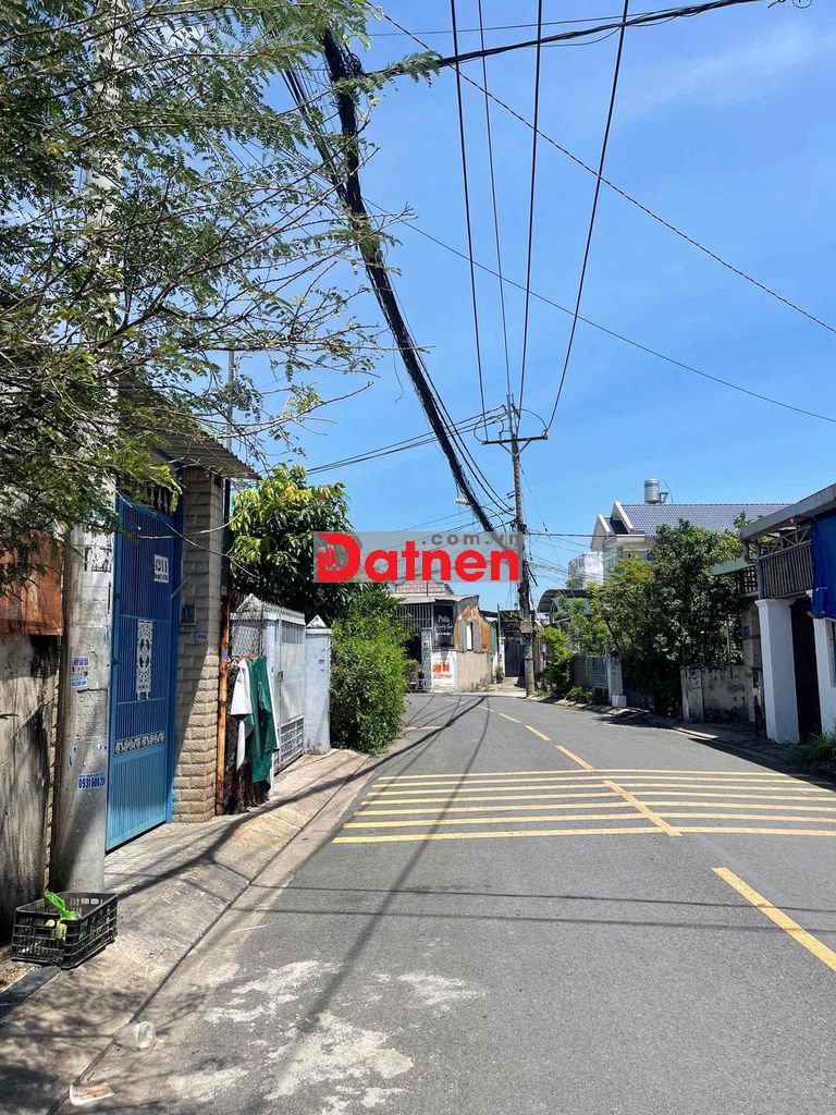 TÔI CHÍNH CHỦ CẦN BÁN GẤP LÔ ĐẤT MẶT TIỀN NHỰA THỊ TRẤN HÓC MÔN