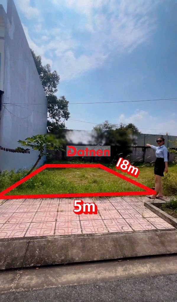 Cần bán lô 90m2 giá 1 tỷ Đ.Hồ Văn Tắng xã Tân Phú Trung, full thổ. SHR