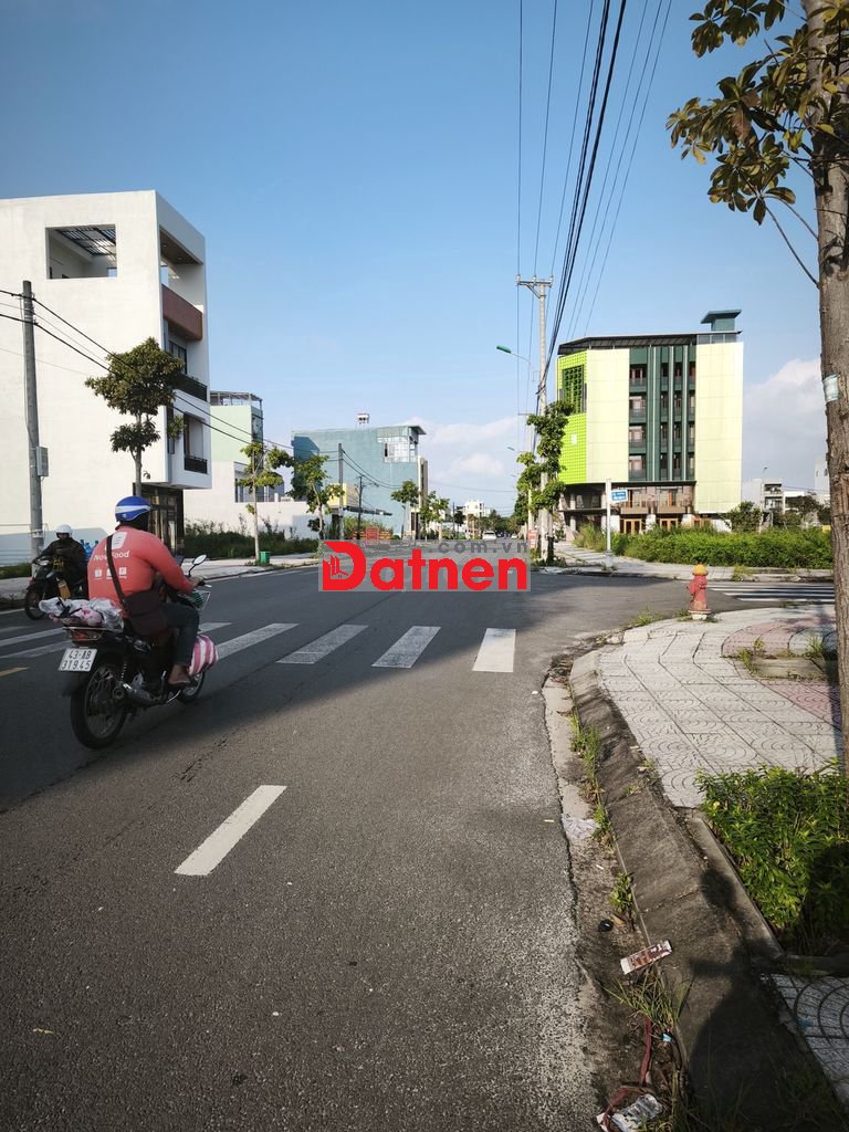 Đất mặt tiền Lê Quảng Chí, đường 10.5m buôn bán đông đúc