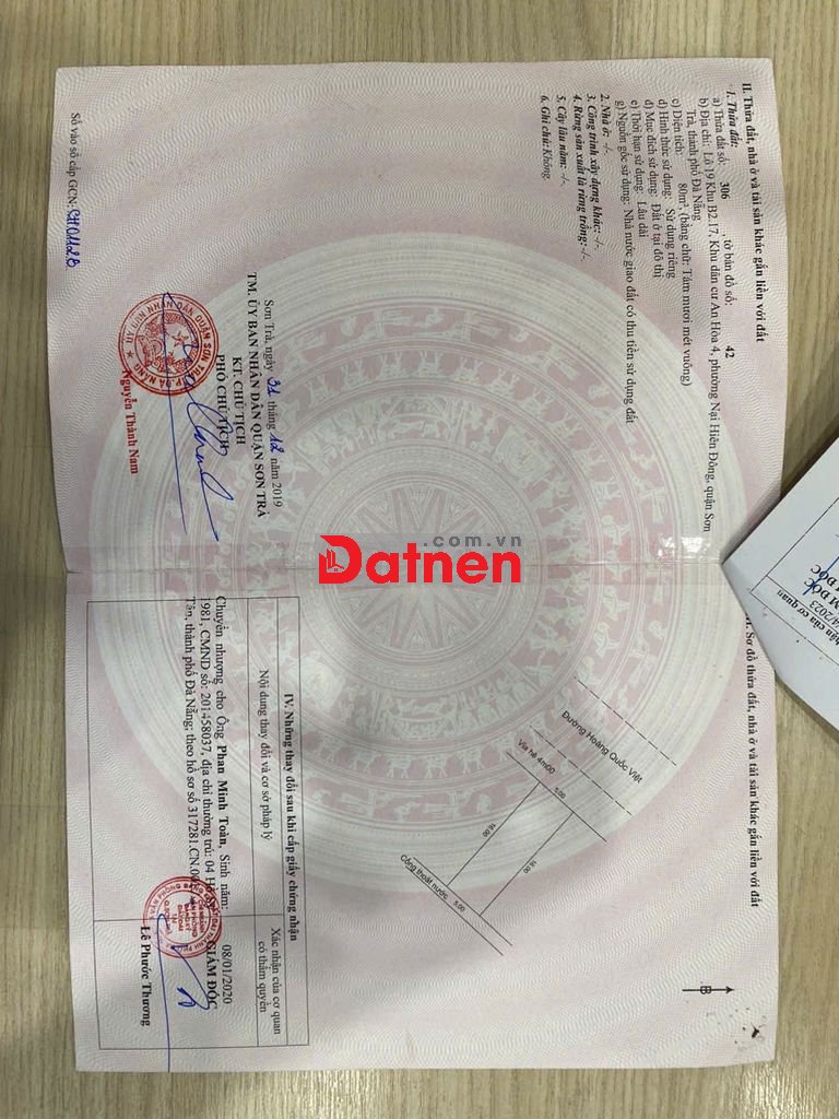 Bán lô Hoàng Quốc Việt nhìn vô công viên