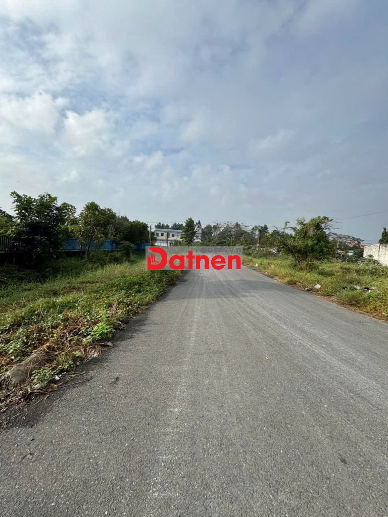 MT lộ bờ đai kho 9m x 27m ( gần chợ mới gò đen )