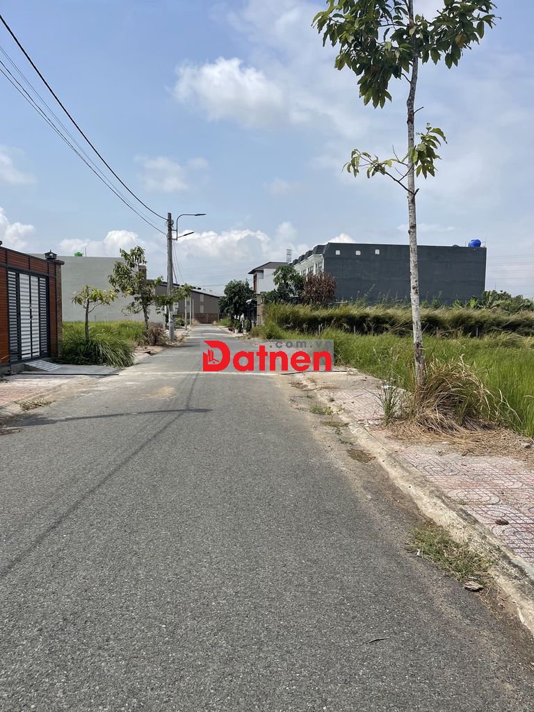 Chính chủ bán lô đất 5x17,Quốc Lộ 50, khu dân cư Tân Lân Long An.