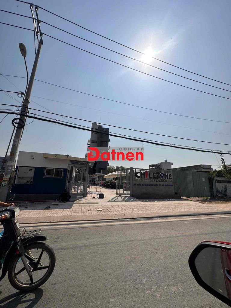 Mặt Tiền Kinh Doanh đường 8 Long Phước , tp HCM