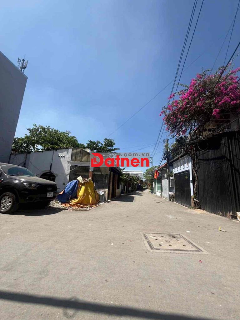 Cần bán lô đất sổ hồng riêng , DT 74 m2 full thổ, hẻm nhựa xe hơi