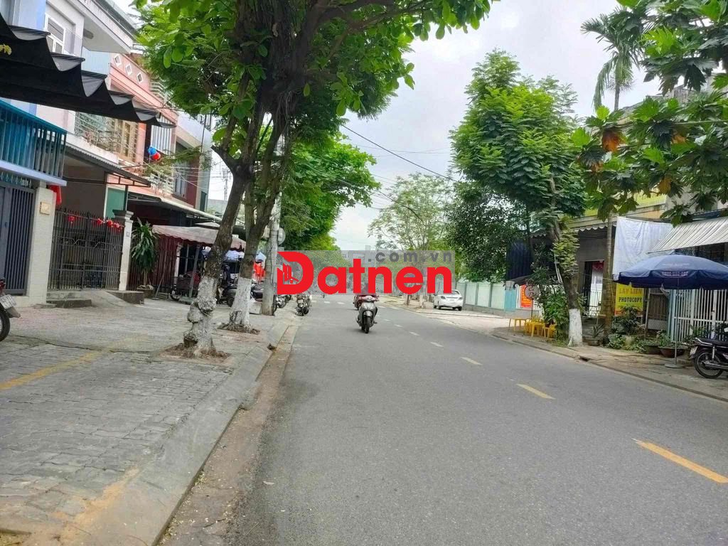 Bán đất tặng nhà C4 MT kinh doanh sầm uất Nguyễn Nhàn