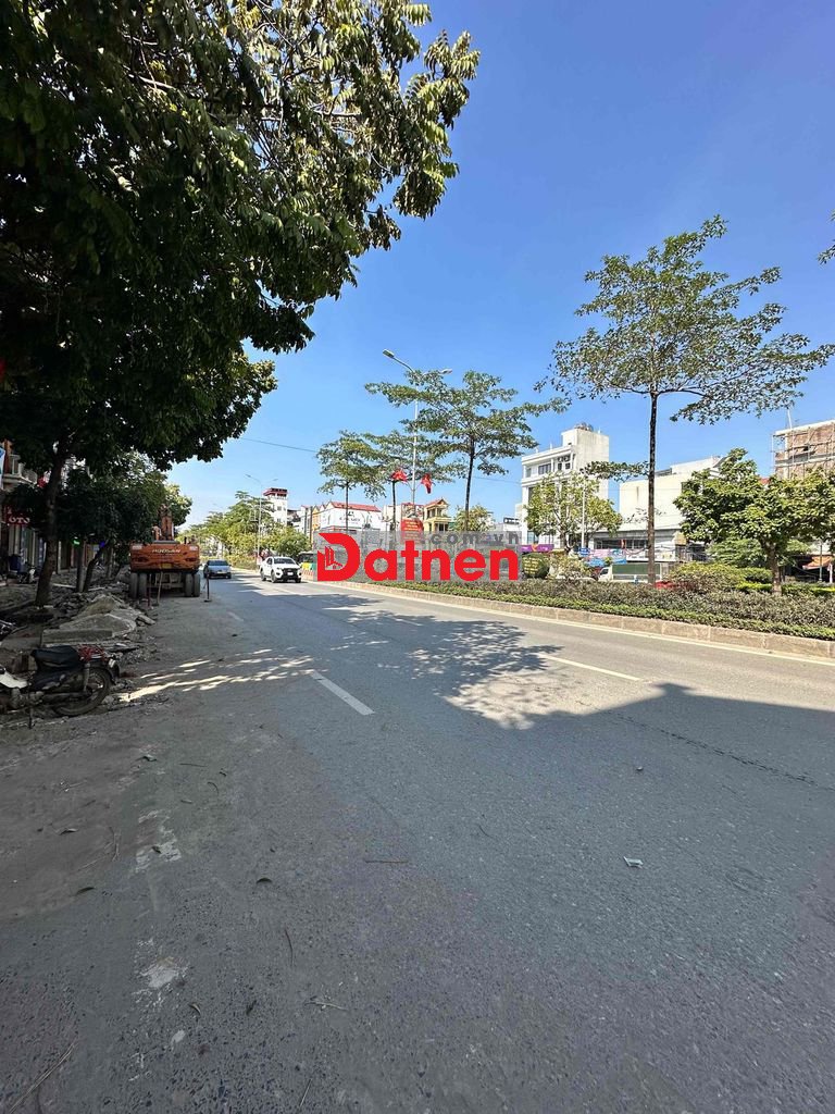 BÁN ĐẤT LAI XÁ Ô TÔ 7 CHỖ QUA NHÀ. (thật 100%). S:170M.Mt:7M. 18 tỷ