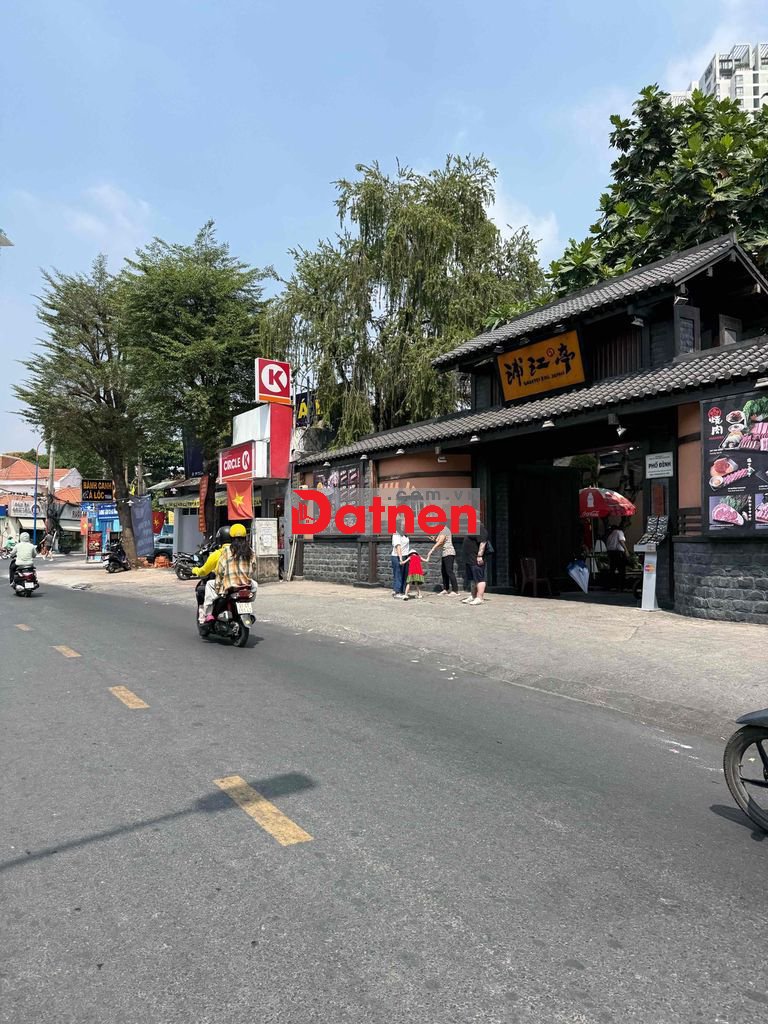 Hàng hiếm Thảo Điền Quận 2 - 1000m2 - chỉ 115 tỷ.