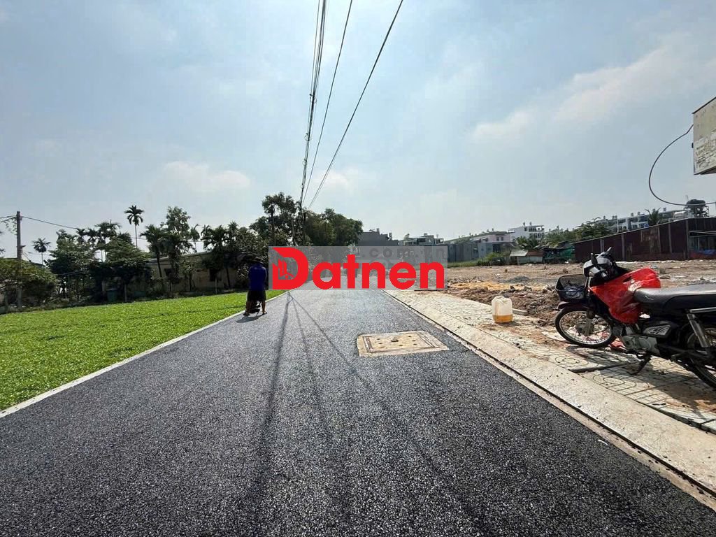 Lốc 9 LÔ Gía Đầu Tư ,MT Dự Phóng 20m.Hệ số cao. Ngay Công Viên 150ha.