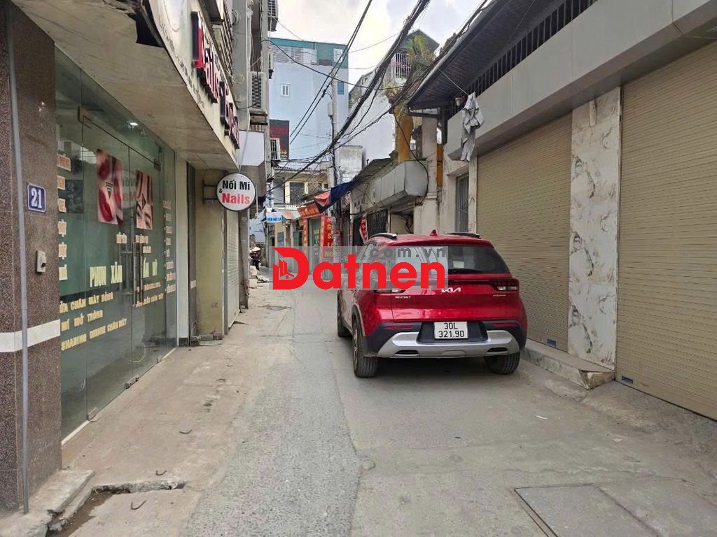 Chỉ hơn 5 tỷ - 61m² nhà đất Cổ Nhuế - Mặt tiền 4,2m - Lô góc - ô tô