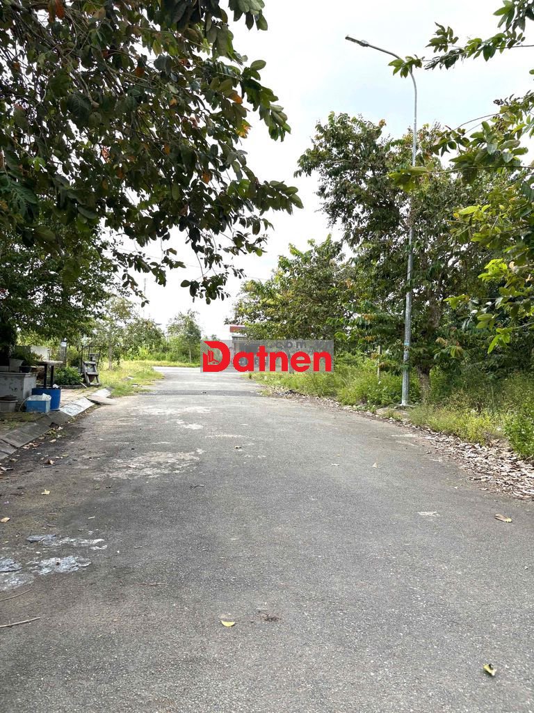 Nền 100m2 sổ hồng đường B9 kdc Tán Phú Gàn khu công nghiệp ctho