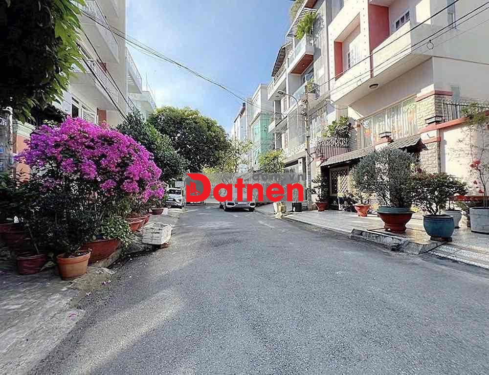 lô đất kế công viên văn hoá GV, P6. dt 5.6x15m đường 10m bàn cờ. 8ti5