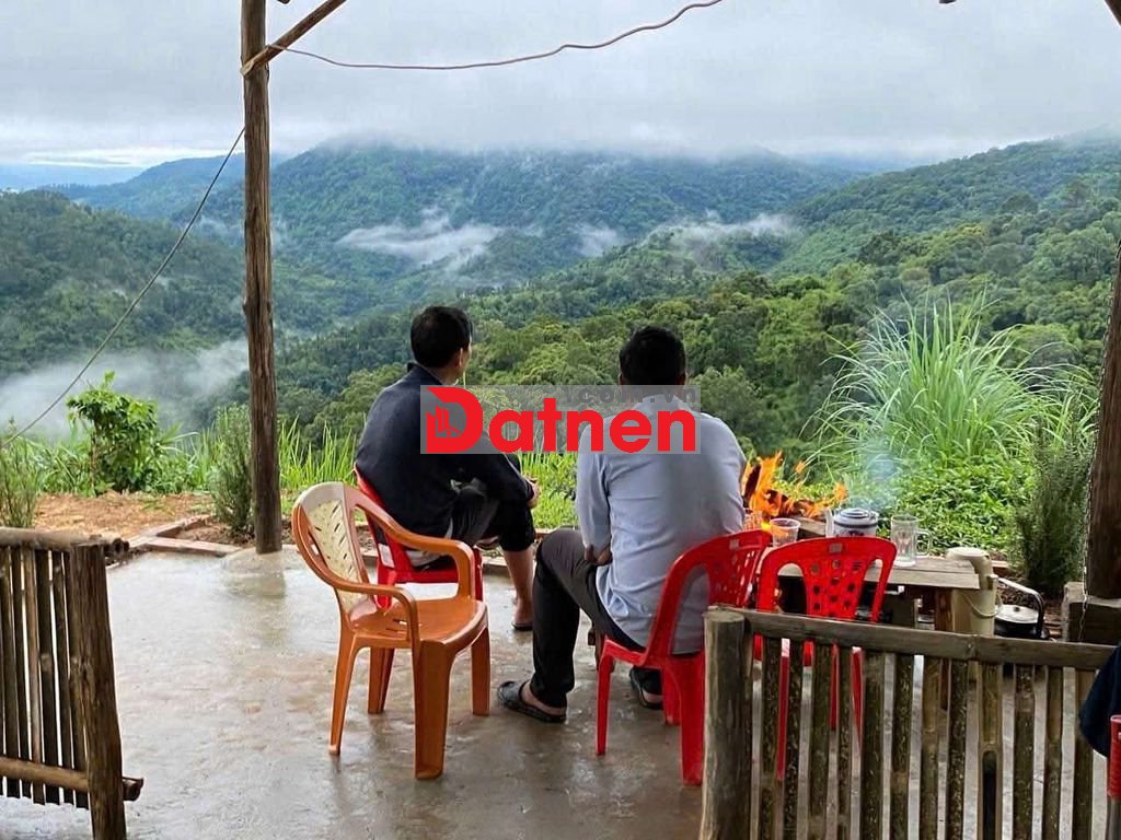 Chính chủ Bán mảnh vườn có sẵn nhà, ao cá, cafe, view săn mây cực đẹp.