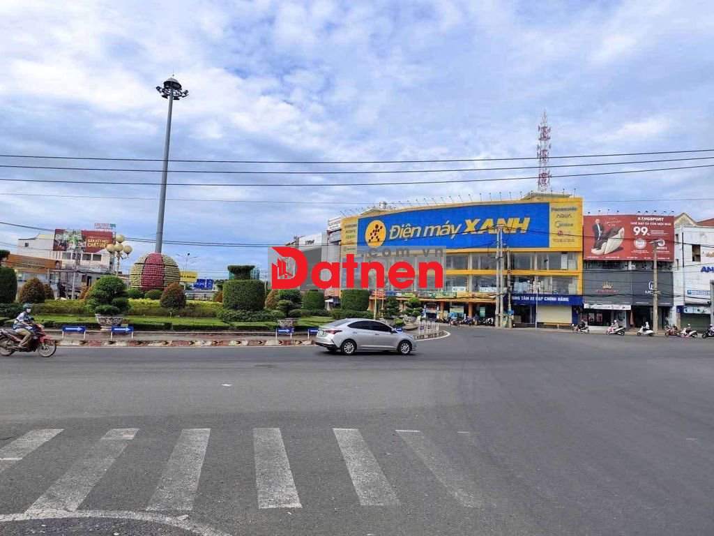 Chính chủ Cần Bán Lô Đất ngay Vòng xoay Đồng Xoài