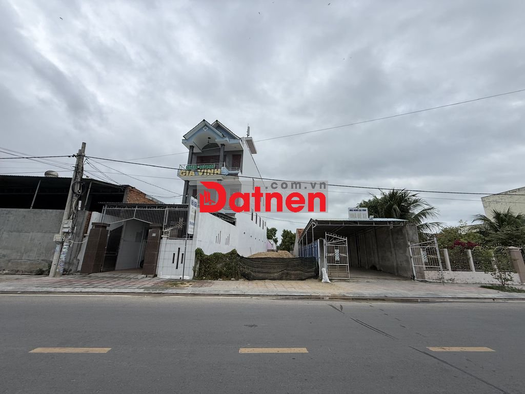 Đất 2 mặt tiền Lê Hồng Phong – giáp sông Chà Là, gần biển Vạn Giã