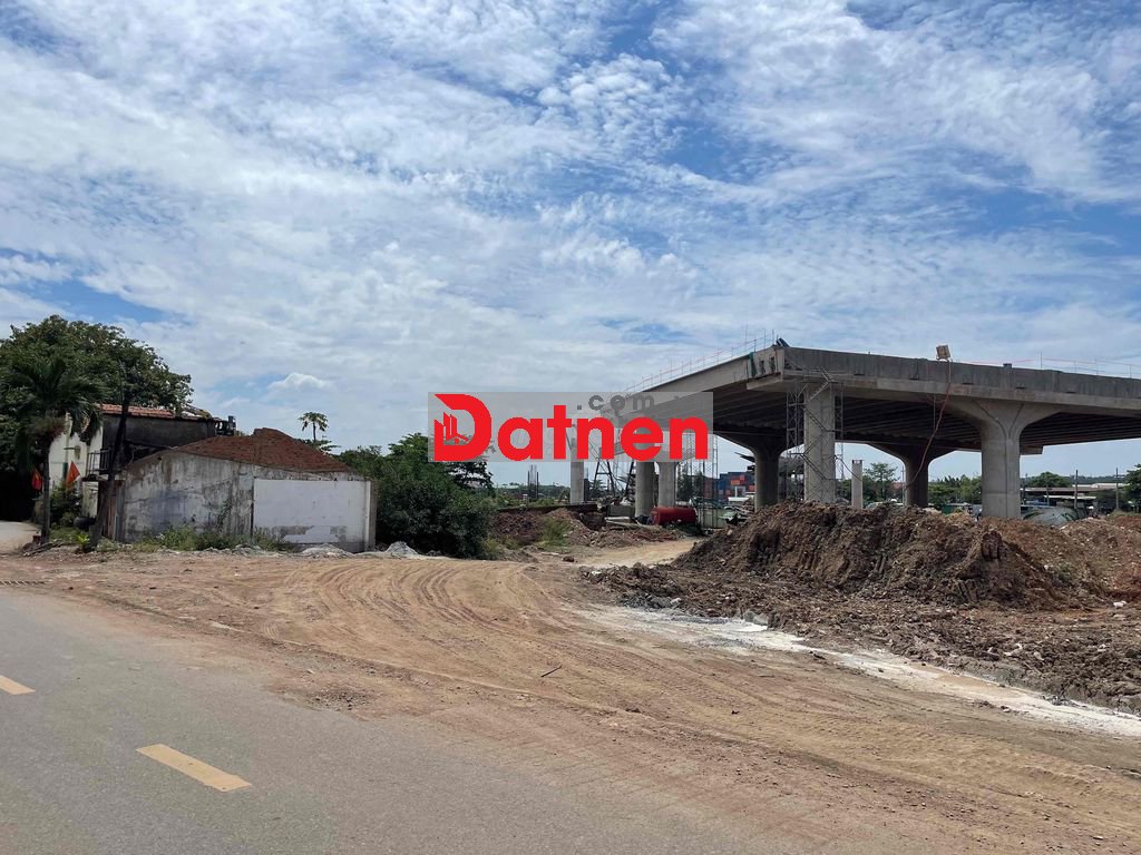 Chính chủ bán đất mặt tiền Long Bình