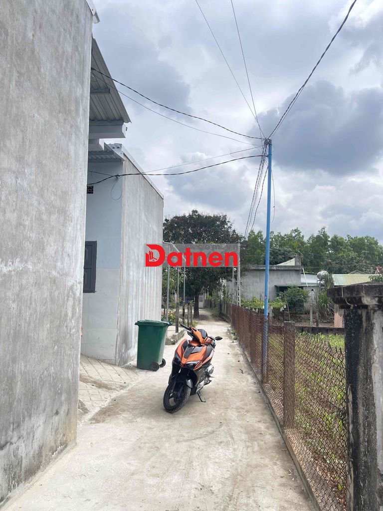 chỉ 1,4Tỷ đất Ngay KCN Tịnh Phong. đang cho thuê 6 Phòng Trọ